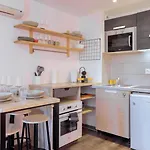 Africa - Unique, Ac, 10mn From Palais&beach, Cozy Cannes