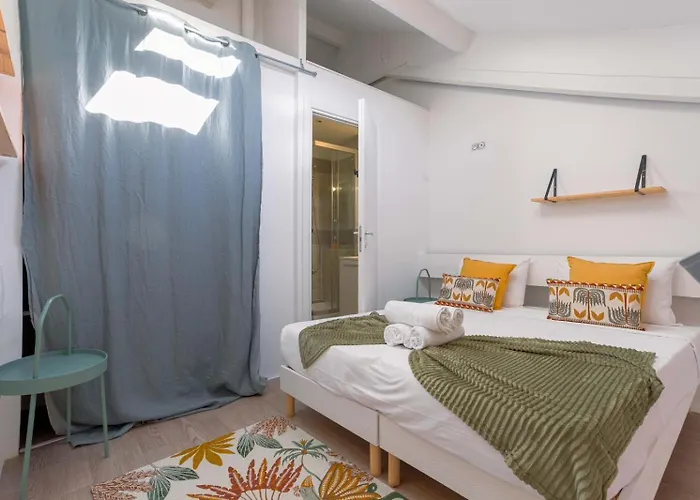 Africa - Unique, Ac, 10mn From Palais&beach, Cozy